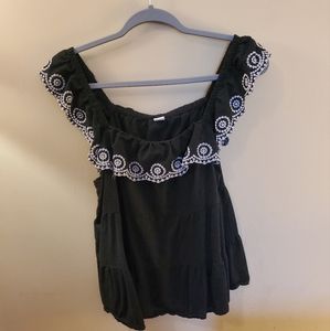 Old Navy embroidered sleeveless summer top